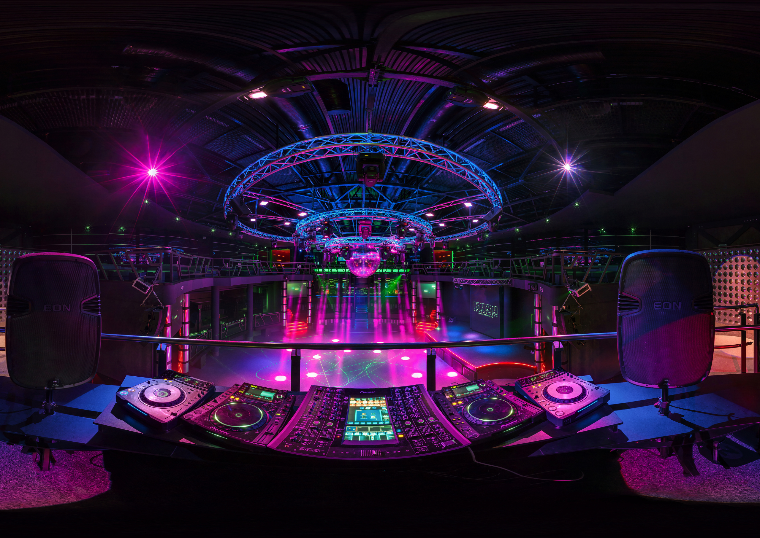 Best Night Club in Thane?